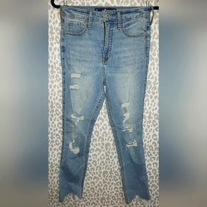 Hollister Crop Jeans